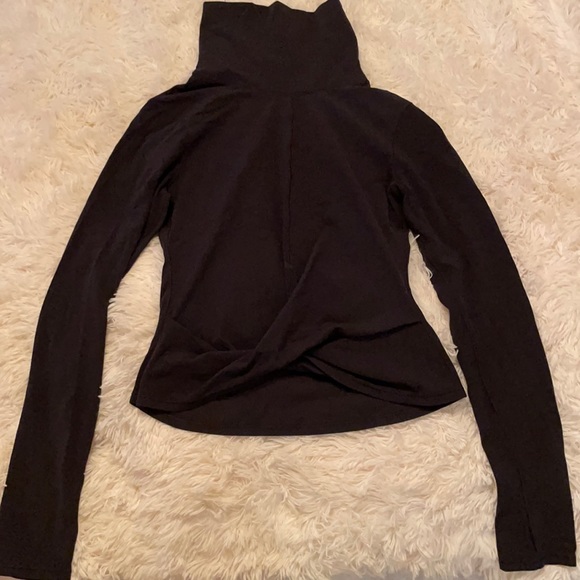 lululemon athletica Tops - lulu long sleeve